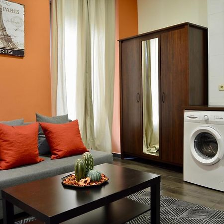 Apartamentos Fuencarral マドリード エクステリア 写真