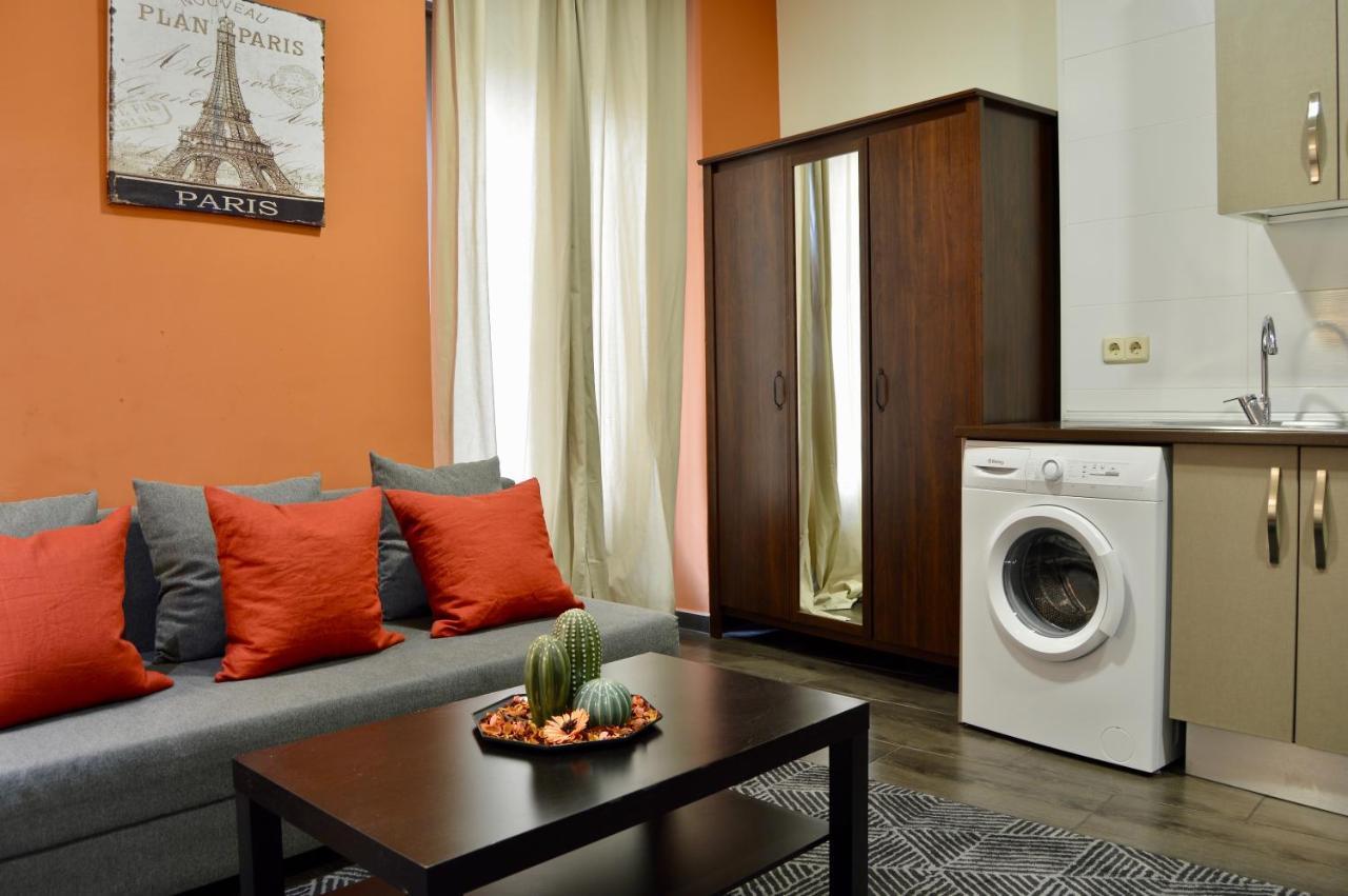Apartamentos Fuencarral マドリード エクステリア 写真