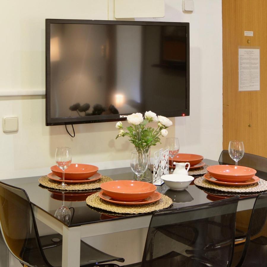 Apartamentos Fuencarral マドリード エクステリア 写真