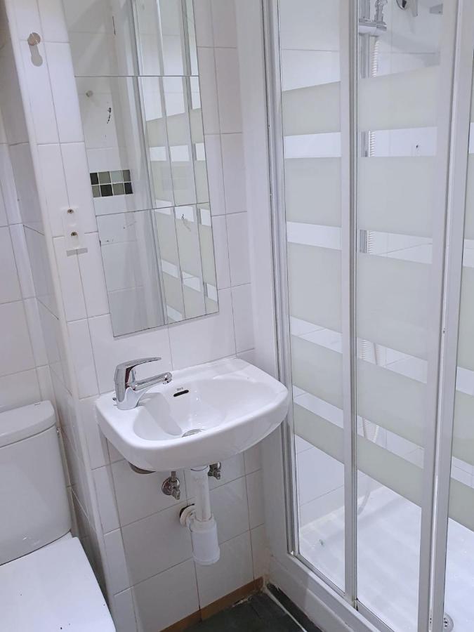 Apartamentos Fuencarral マドリード エクステリア 写真